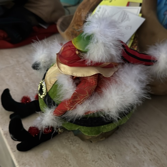 Holiday Christmas Frog in santa suit - Picture 2 of 3